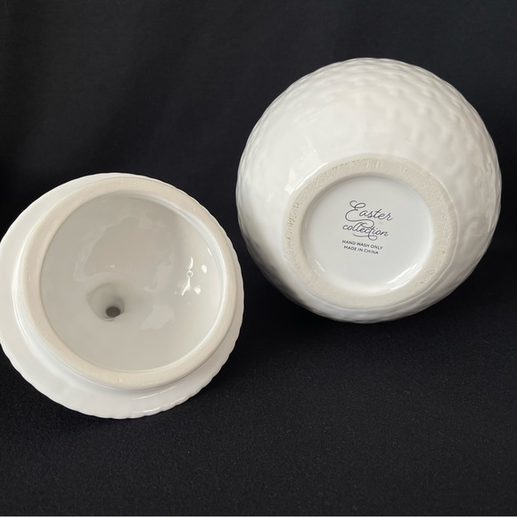 Egg Shaped Canister with Bunny on top - Basket Weave - Picture 7 of 8